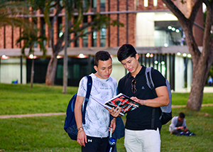 Admisiones, Becas y Financiación