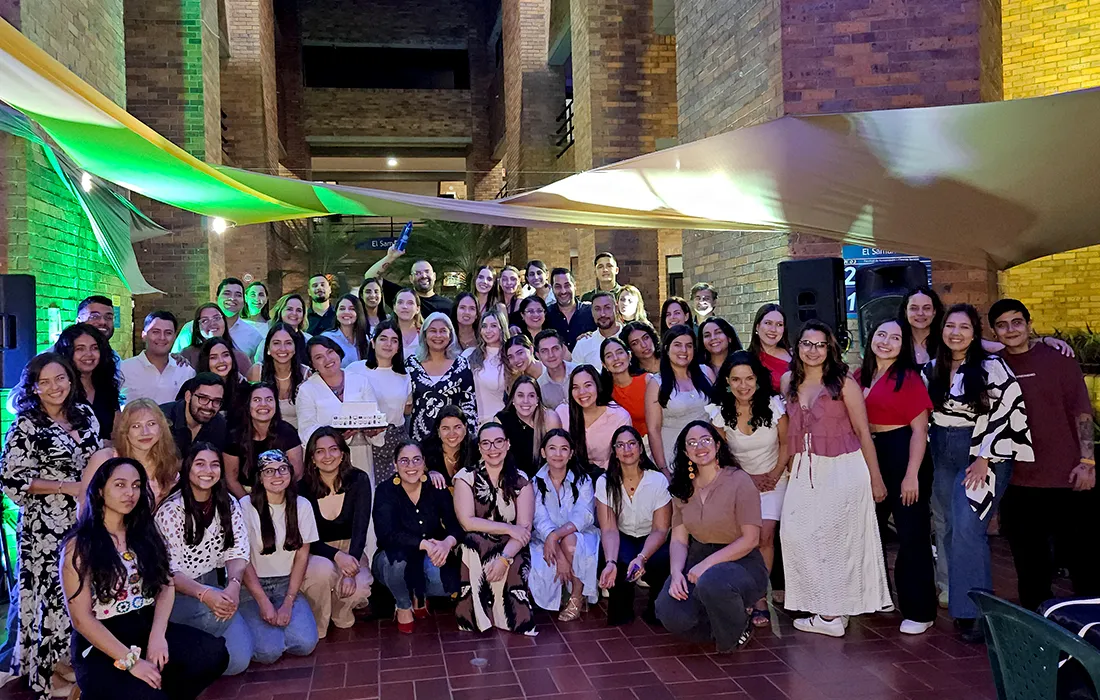 Emotivo encuentro de egresados