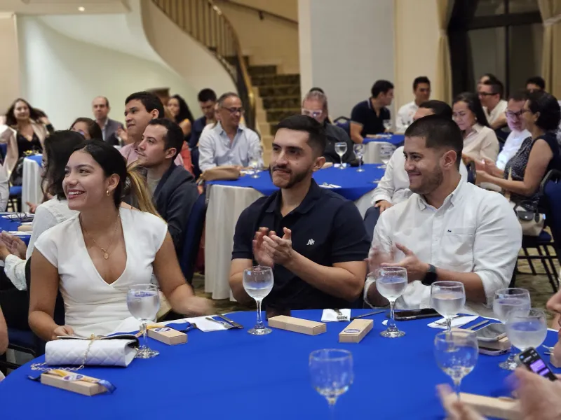 Egresados de Ingeniería Industrial 