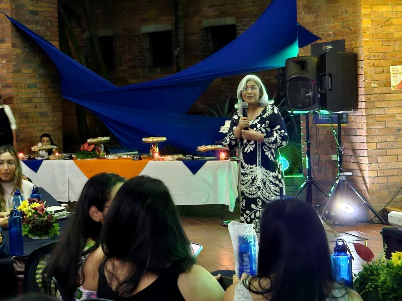 Emotivo encuentro de egresados