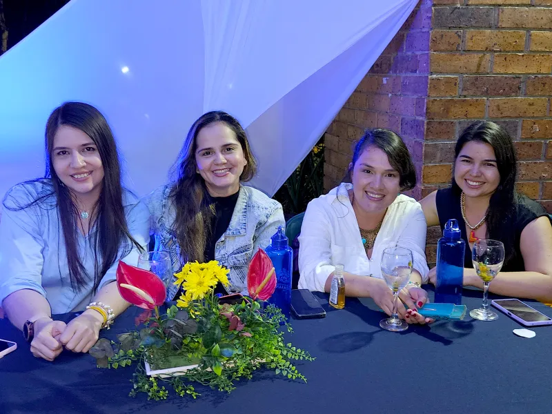 Emotivo encuentro de egresados 