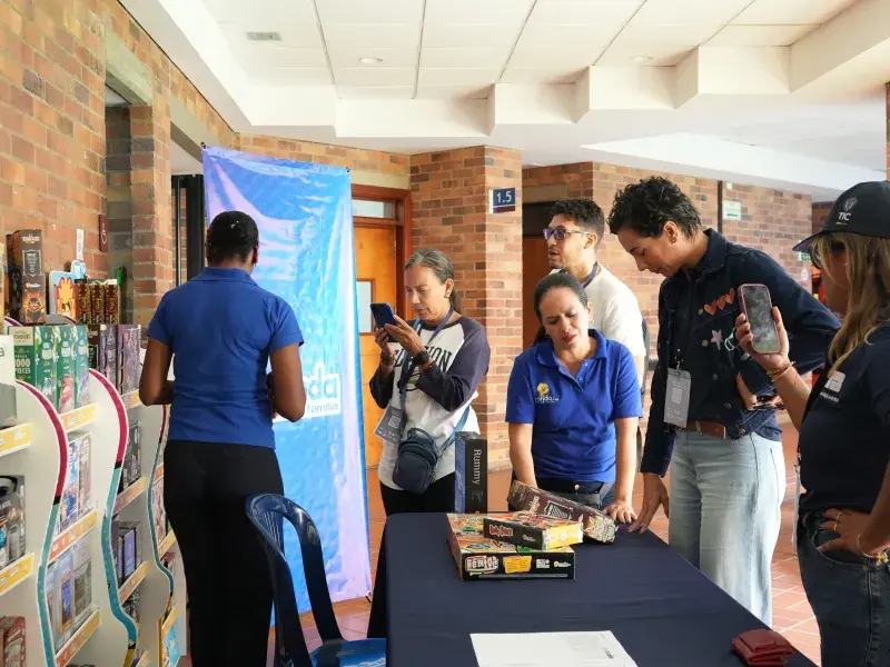  I Encuentro Nacional en Juegos, Innovación y Educación realizado en Cali  